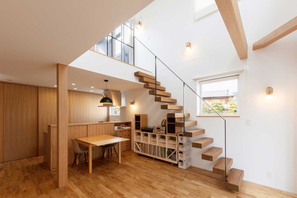 アプリコット建築研究所設計事例_インダストリアルデザインのお家